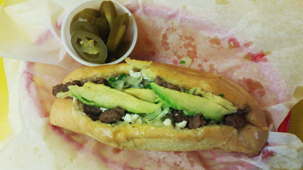 De La Rosa Snacks | restaurant | 2202 Avenida Gregory, Brownsville, TX 78526, USA | 9565170710 OR +1 956-517-0710