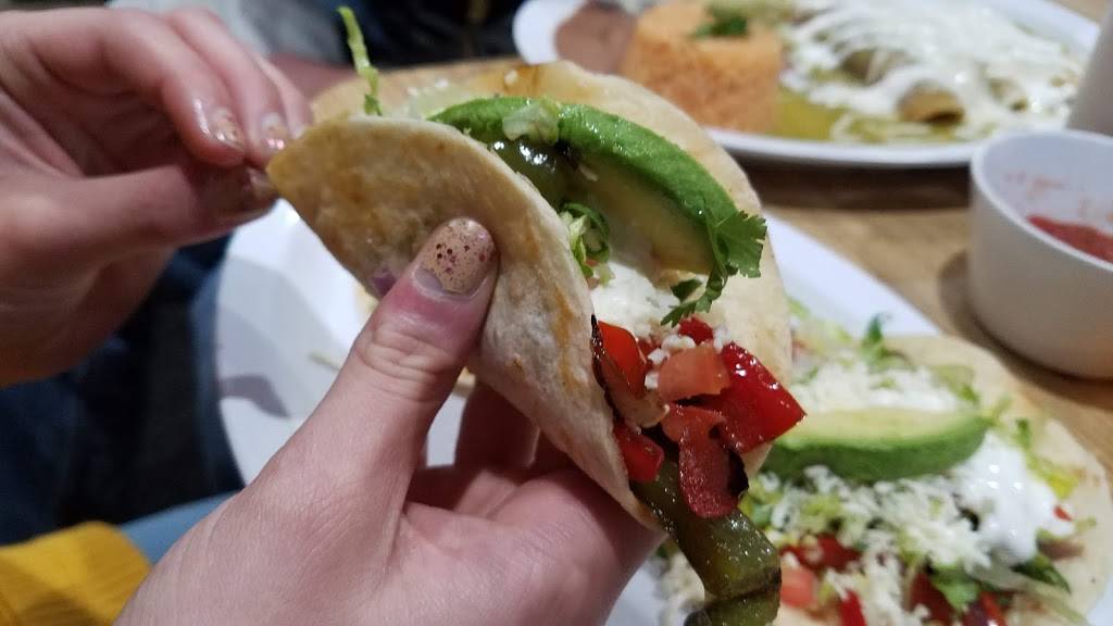 Al Pastor | restaurant | 6200 W Burnham St, West Allis, WI 53219, USA | 4142105714 OR +1 414-210-5714