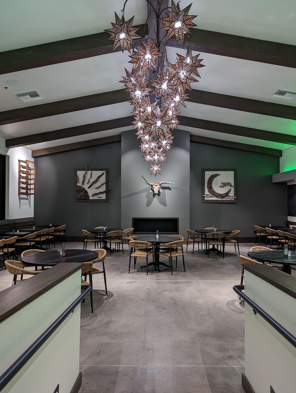 Ramos Redux | restaurant | 1526 E Main St, Mesa, AZ 85203, USA | 4802727220 OR +1 480-272-7220