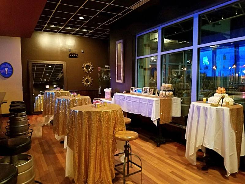 The V Social Eatery & Brew House | restaurant | 44630 Waxpool Rd, Ashburn, VA 20147, USA | 7037236500 OR +1 703-723-6500