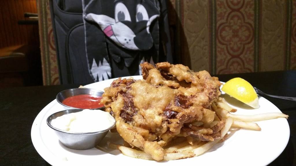 Charlie Browns Fresh Grill | restaurant | 111 N Broad St, Woodbury, NJ 08096, USA | 8568538505 OR +1 856-853-8505