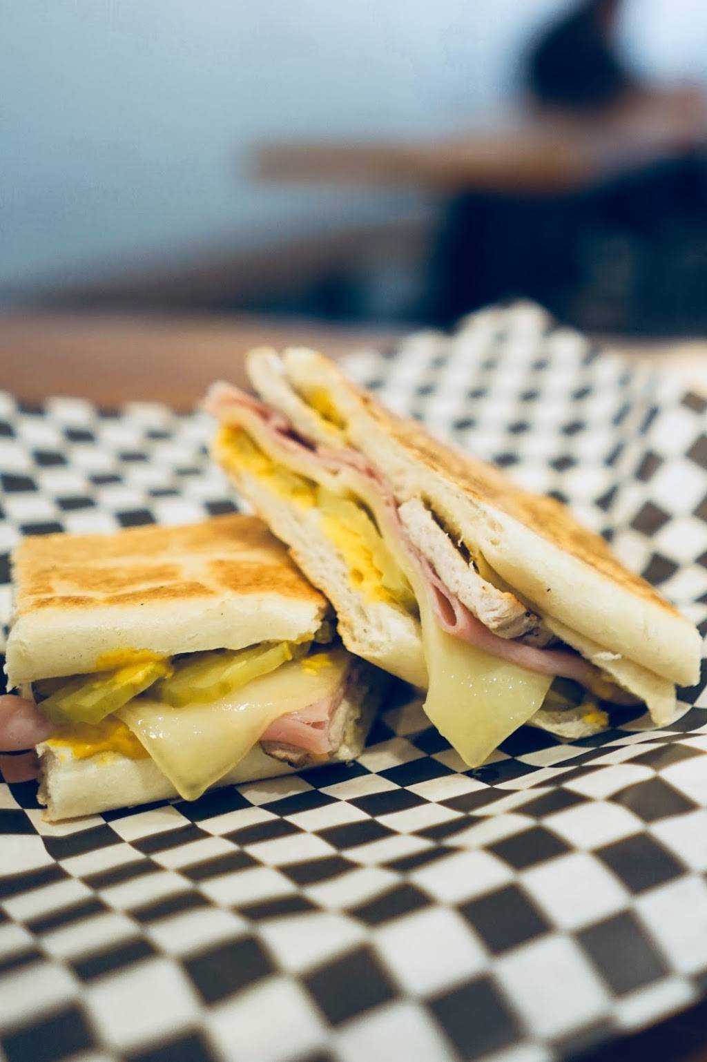 Pressed Latino Sandwich Shop & Cafe | cafe | 4845 Oakton St, Skokie, IL 60077, USA | 2242517649 OR +1 224-251-7649