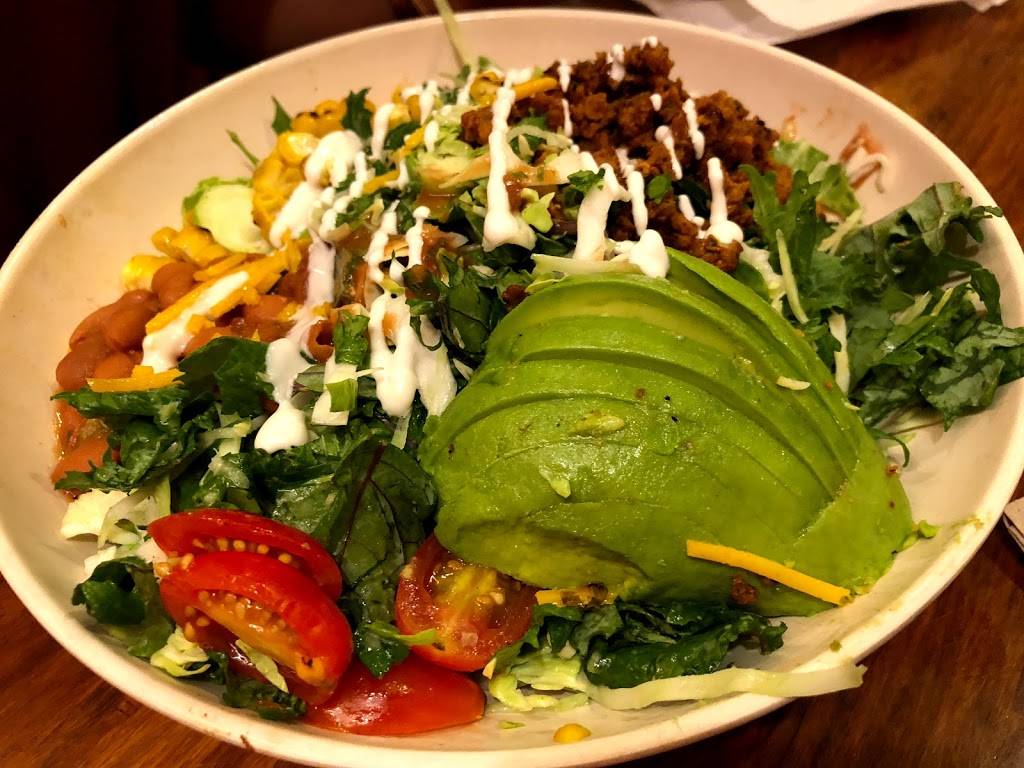 Veggie Grill | restaurant | 10916 Lindbrook Dr, Los Angeles, CA 90024, USA | 3102096070 OR +1 310-209-6070
