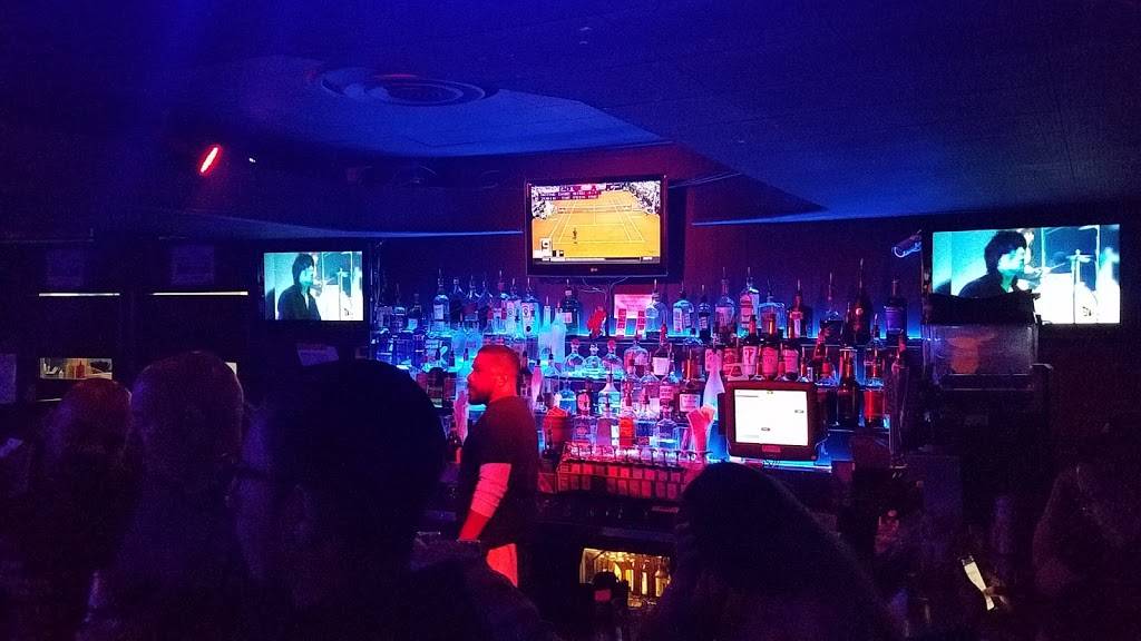 New Wave Restaurant | restaurant | 17847 Lakewood Blvd, Bellflower, CA 90706, USA | 5627908274 OR +1 562-790-8274