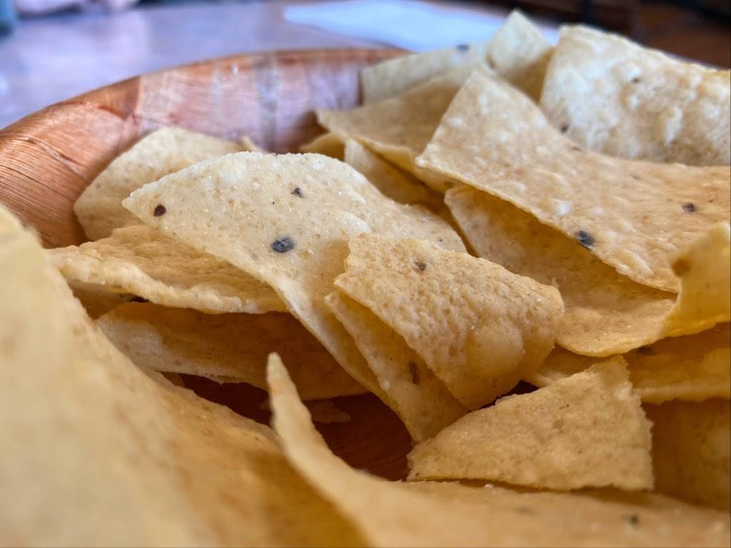 Mucho Taco | restaurant | 914 N Alma School Rd, Chandler, AZ 85224, USA | 4808576421 OR +1 480-857-6421