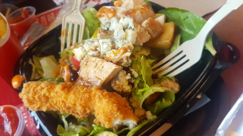 Wendys | restaurant | 100 5th Ave, Orangeville, ON L9W 5E8, Canada | 5199424075 OR +1 519-942-4075