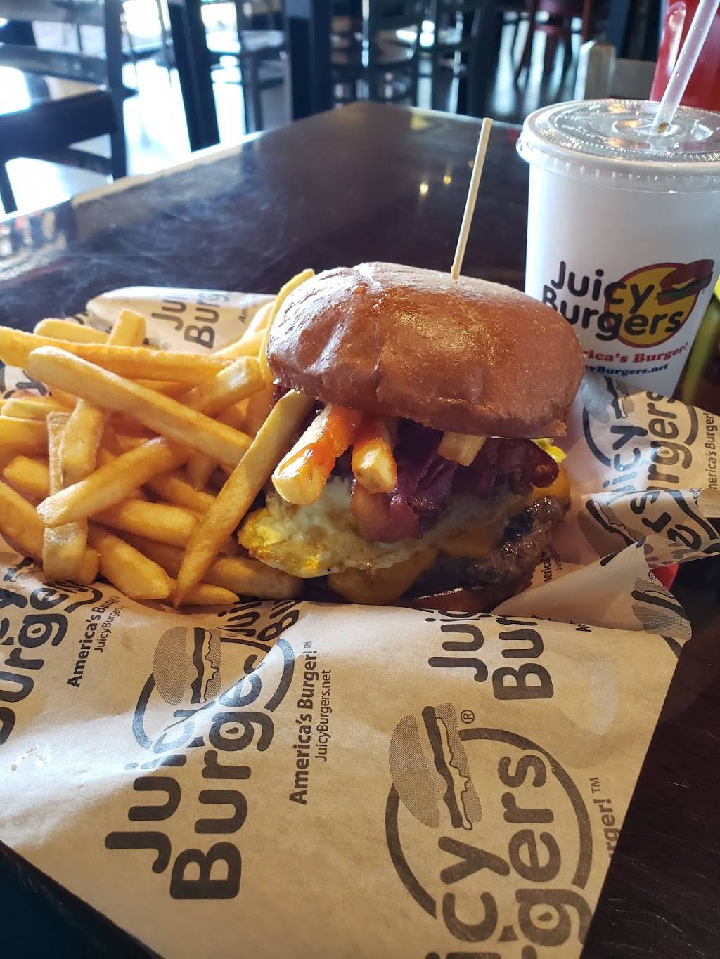 Juicy Burgers | restaurant | 470 E Windmill Ln #100, Las Vegas, NV 89123, USA | 7252065194 OR +1 725-206-5194