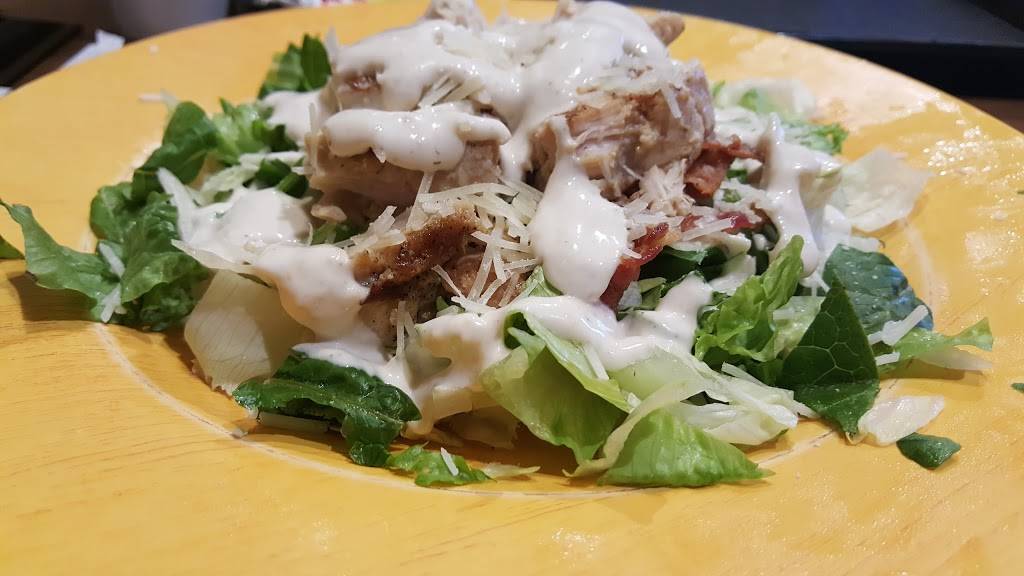 Zaxbys Chicken Fingers & Buffalo Wings | restaurant | 2119 1/2 N Locust Ave, Lawrenceburg, TN 38464, USA | 9312446670 OR +1 931-244-6670