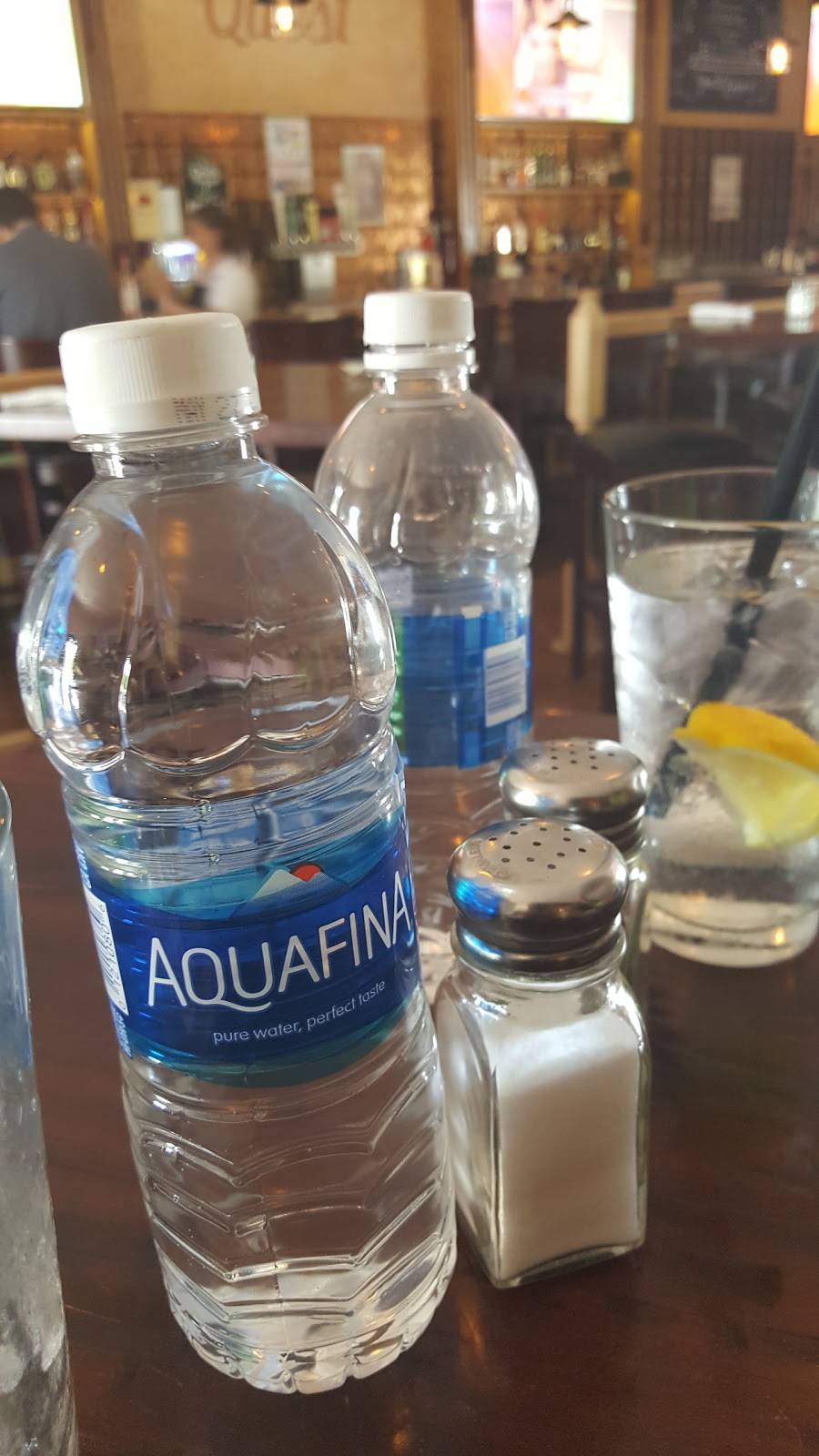 Quest Eatery & Spirits | restaurant | 1204 US-30, Schererville, IN 46375, USA | 2193224812 OR +1 219-322-4812