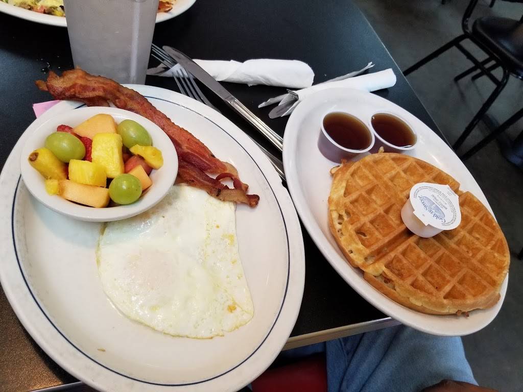 Moms Family Diner (Bixby) | restaurant | 13163 S Memorial Dr, Bixby, OK 74008, USA | 9183948800 OR +1 918-394-8800