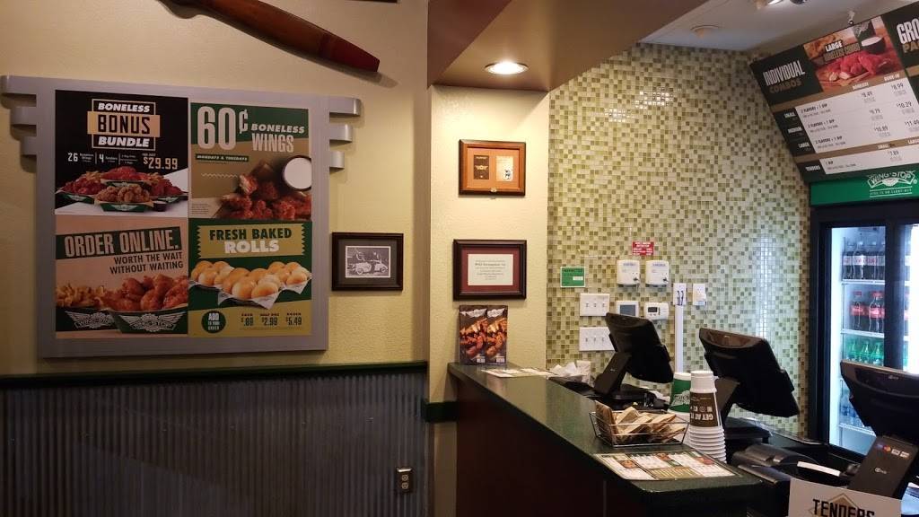 Wingstop | meal takeaway | 2836 Stelzer Rd, Columbus, OH 43219, USA | 6143379464 OR +1 614-337-9464