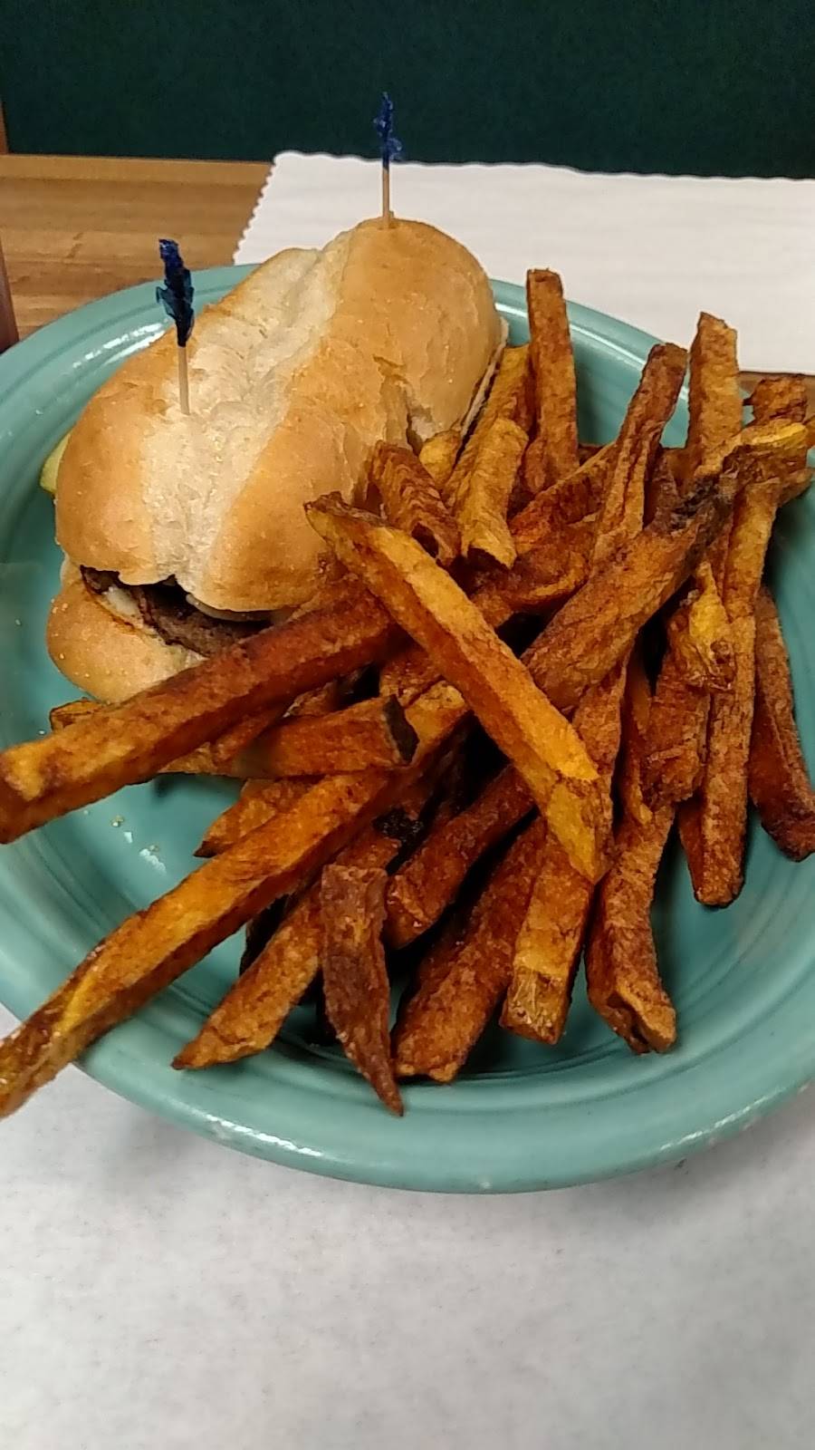 Dotties Dinner by Vizunz | restaurant | 1812 Harvey Ave, East Liverpool, OH 43920, USA | 3303867775 OR +1 330-386-7775