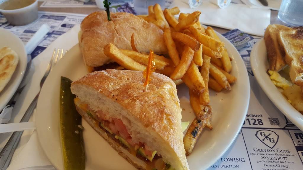 West Haven Duchess Dineraunt | restaurant | 706 Campbell Ave, West Haven, CT 06516, USA | 2039339128 OR +1 203-933-9128