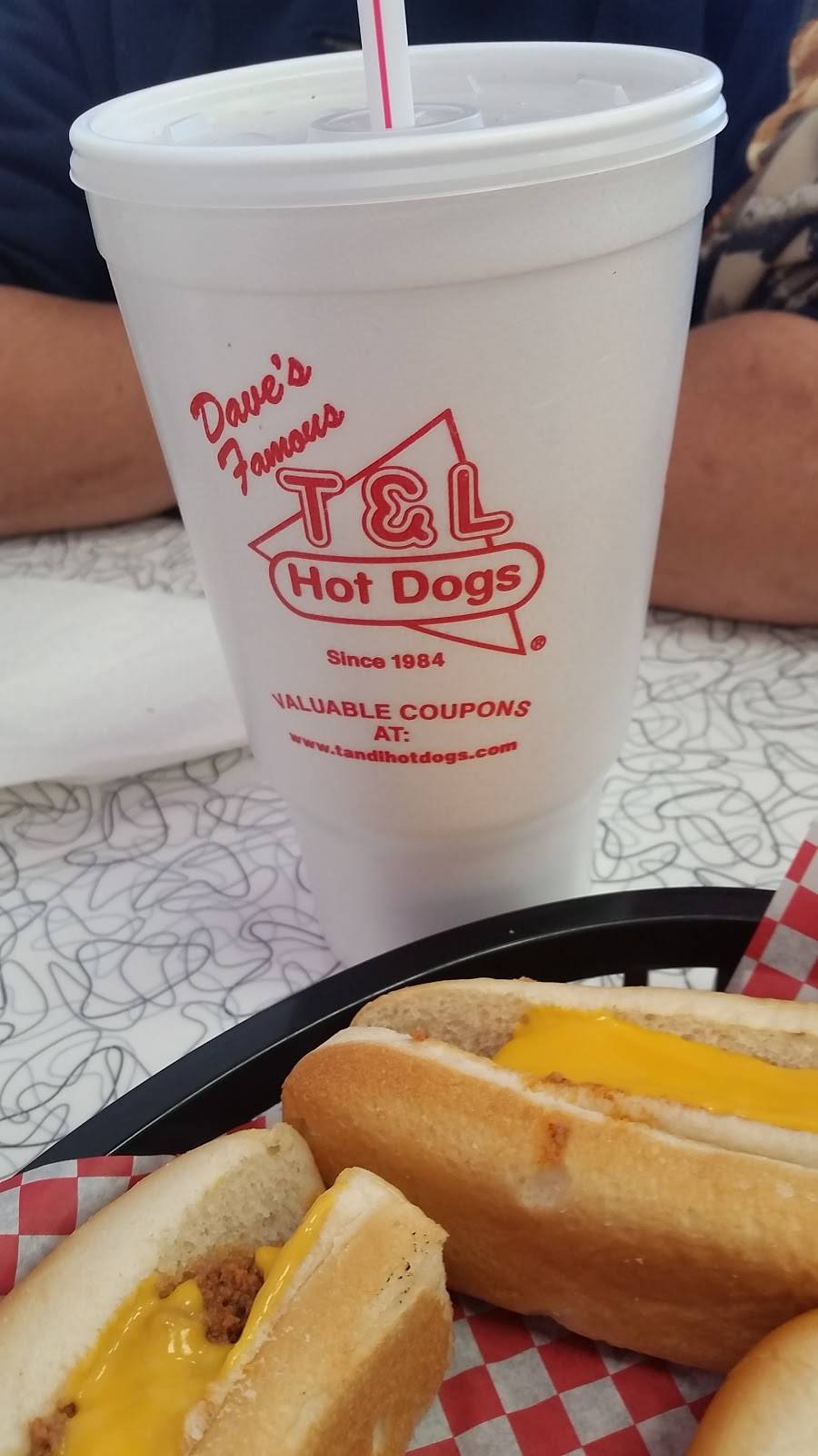 Daves Famous T&L Hot Dogs | restaurant | 29 Garton Plaza, Weston, WV 26452, USA | 3049978340 OR +1 304-997-8340