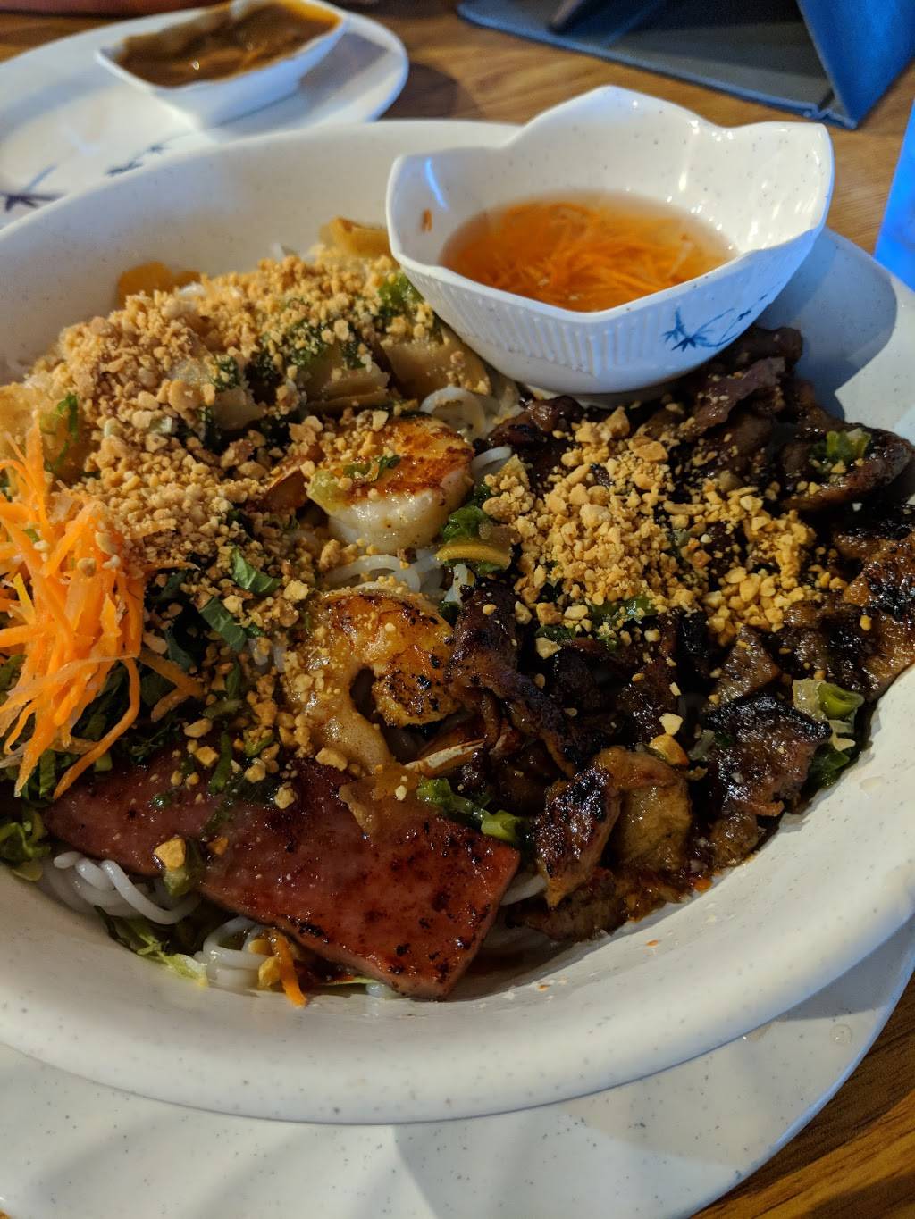 Pho V | restaurant | 2956 W Division St, St Cloud, MN 56301, USA | 3205577712 OR +1 320-557-7712