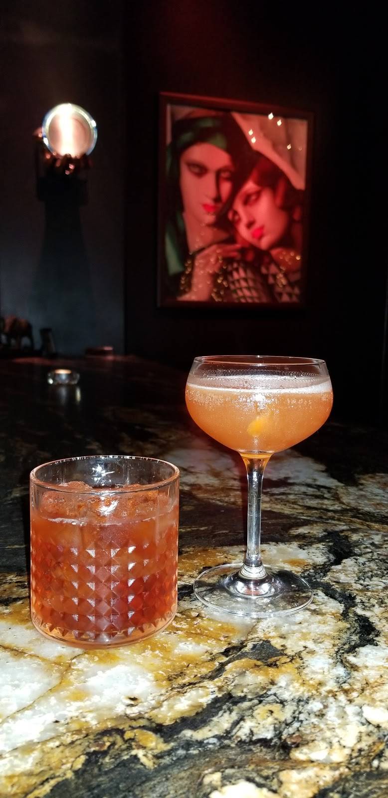 CWs Gin Joint | restaurant | 633 N Franklin St, Tampa, FL 33602, USA | 8138161446 OR +1 813-816-1446