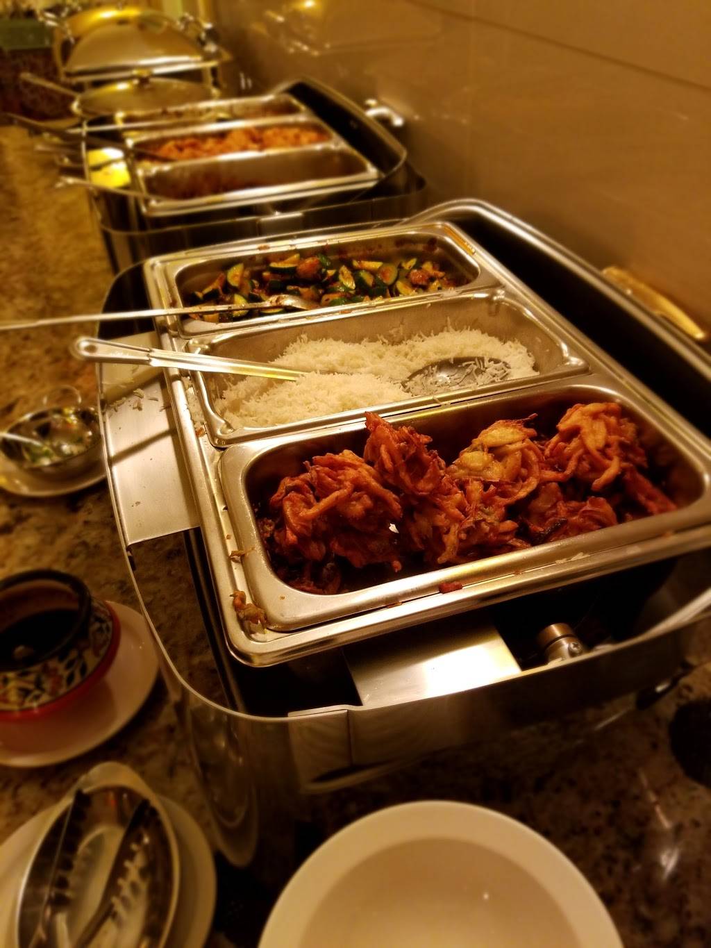 Restaurant Shalimar | restaurant | 263 Rue Queen, Sherbrooke, QC J1M 1K8, Canada | 8198239683 OR +1 819-823-9683