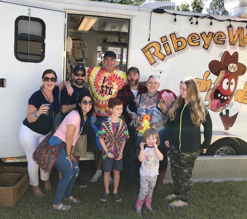 Double W Ribeye Wagon | restaurant | 5648 Swift Rd, Sarasota, FL 34231, USA | 9413238401 OR +1 941-323-8401