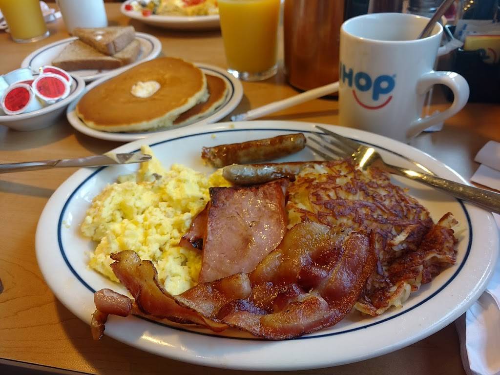 IHOP | restaurant | 6005 International Dr, Orlando, FL 32819, USA | 4073510031 OR +1 407-351-0031