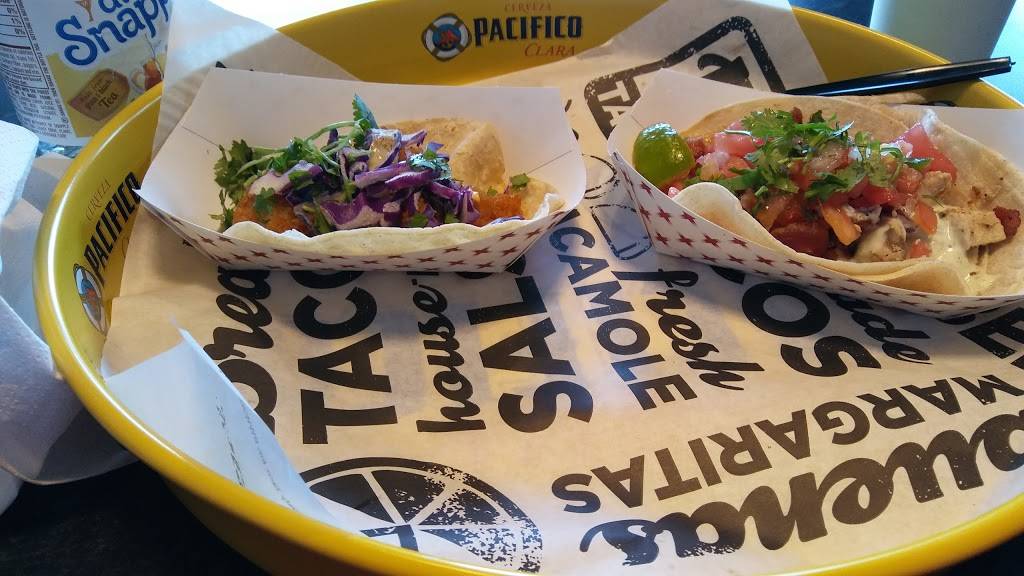 Rusty Taco | restaurant | 12995 W Center Rd, Omaha, NE 68144, USA | 4029326936 OR +1 402-932-6936