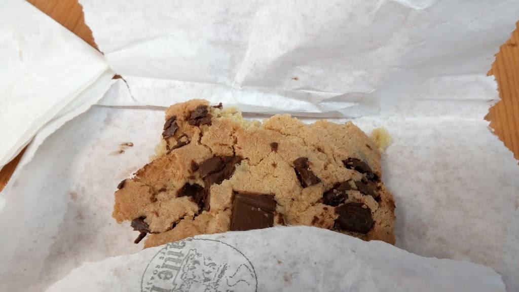 Cattle Dog Coffee Roasters | cafe | 210B Tompkins St, Inverness, FL 34450, USA | 3527267060 OR +1 352-726-7060