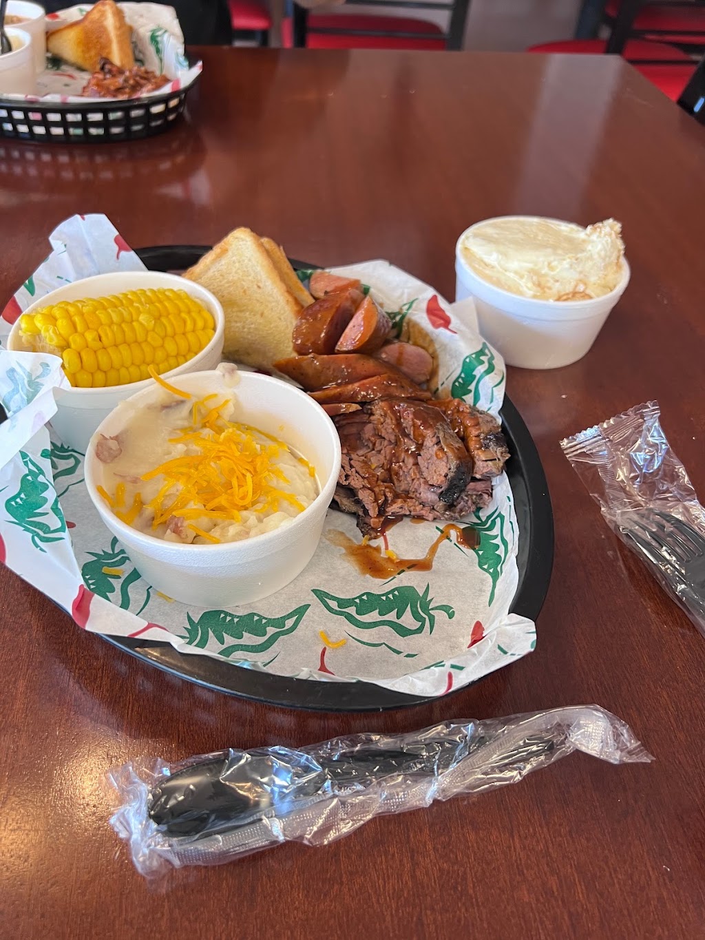 E&S BBQ | restaurant | 4632 TX-198, Malakoff, TX 75148, USA | 4302366569 OR +1 430-236-6569