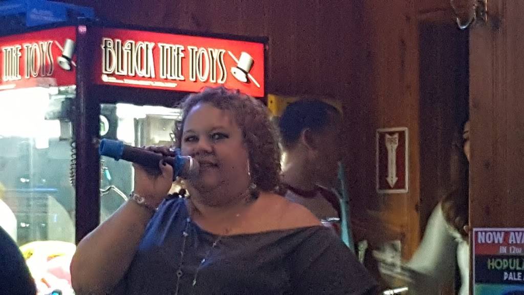 Rileys Gathering Place | restaurant | 590 S York St D, Elmhurst, IL 60126, USA | 6305300858 OR +1 630-530-0858