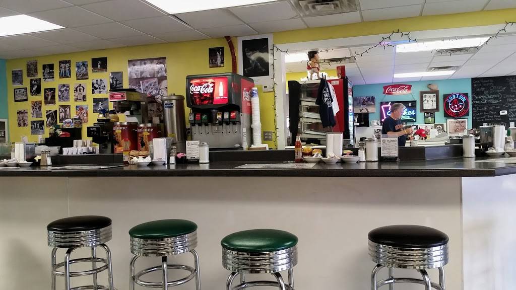 Danos Diner | restaurant | 1487 Mayport Rd, Atlantic Beach, FL 32233, USA | 9042470100 OR +1 904-247-0100