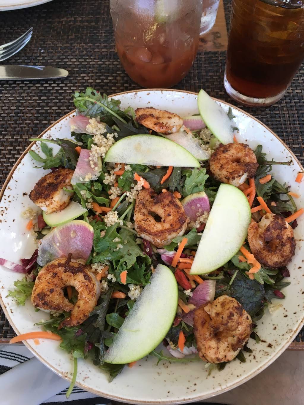 Buffalos | restaurant | 19 Village Park Square, Bluffton, SC 29910, USA | 8437066630 OR +1 843-706-6630