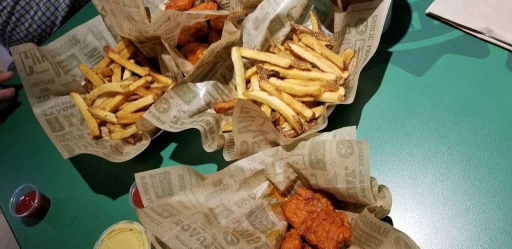 Wingstop | restaurant | 2902 Goliad Rd Ste 125, San Antonio, TX 78223, USA | 2103597700 OR +1 210-359-7700