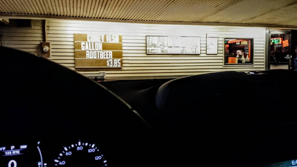 Ruperts B & K Rootbeer | restaurant | 2105 N Davis Rd, Kokomo, IN 46901, USA | 7654572884 OR +1 765-457-2884