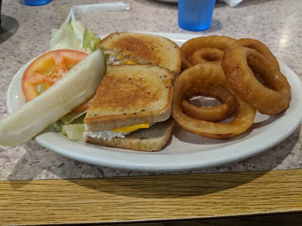 Sherwood Oaks | restaurant | 1571 N Division St, Morris, IL 60450, USA | 8159410427 OR +1 815-941-0427