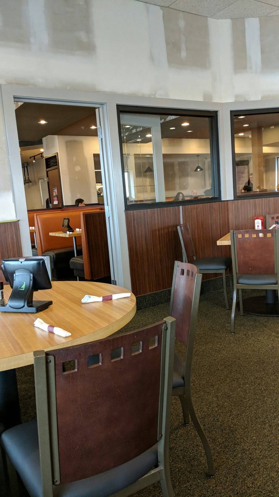 Olgas Kitchen | restaurant | 354 Frandor Ave, Lansing, MI 48912, USA | 5173322500 OR +1 517-332-2500