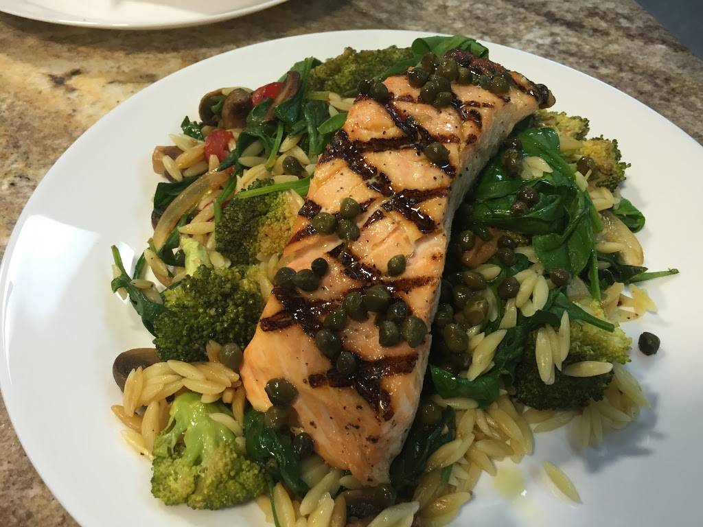 Antonios Pizza | restaurant | 9605 N Tryon St z, Charlotte, NC 28262, USA | 9809995368 OR +1 980-999-5368