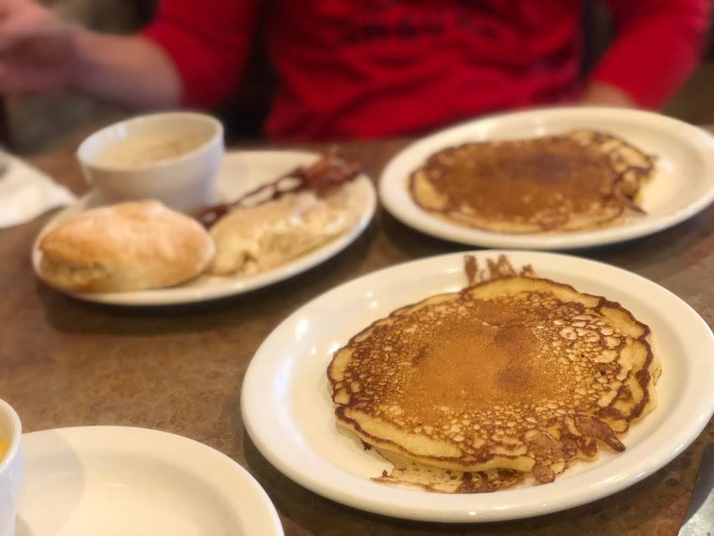 Buckeyes of Social Circle | restaurant | 170 S Cherokee Rd, Social Circle, GA 30025, USA | 6784659483 OR +1 678-465-9483