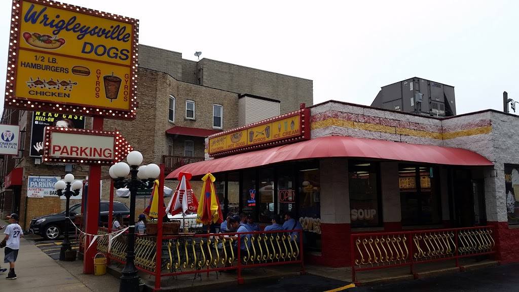 Wrigleyville Dogs | restaurant | 3809, 3737 N Clark St, Chicago, IL 60613, USA | 7732961500 OR +1 773-296-1500