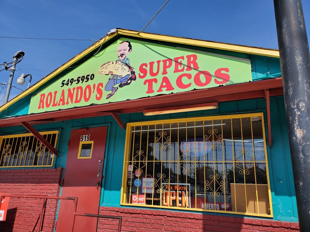 Rolandos Super Tacos | restaurant | 919 W Hildebrand Ave, San Antonio, TX 78201, USA | 2105495950 OR +1 210-549-5950