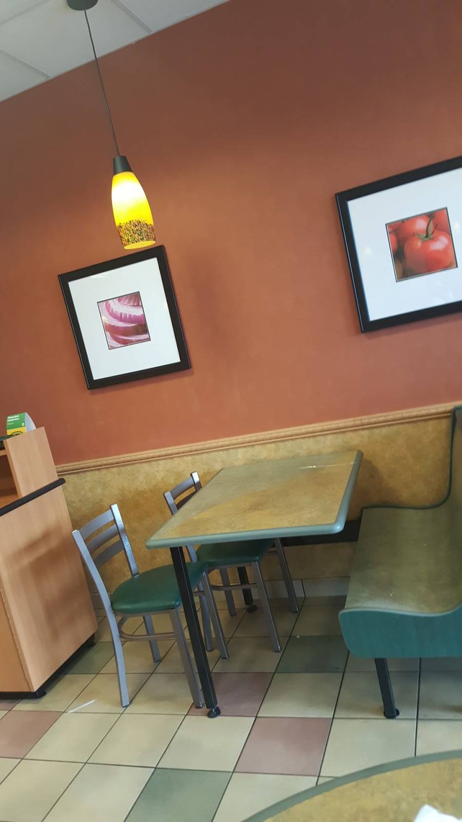 Subway | restaurant | 100 E Fleming Dr, Morganton, NC 28655, USA | 8284320070 OR +1 828-432-0070