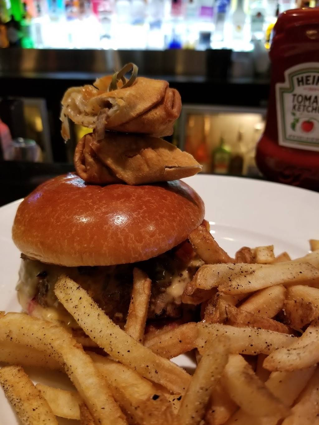 TGI Fridays | restaurant | 685 Middletown Blvd, Langhorne, PA 19047, USA | 2157508002 OR +1 215-750-8002