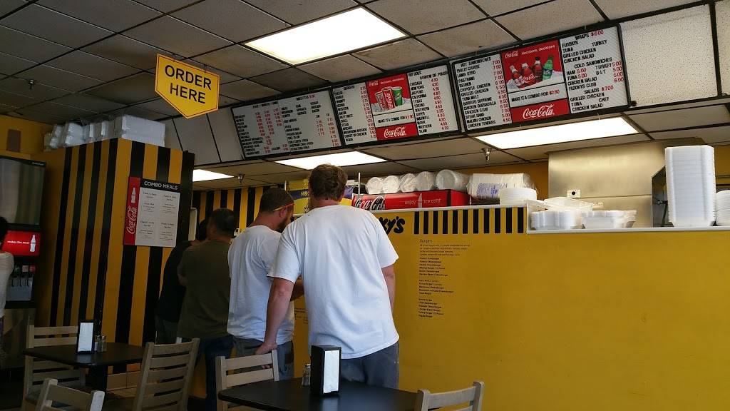 Flookys | meal takeaway | 21034 Victory Blvd, Woodland Hills, CA 91367, USA | 8183407797 OR +1 818-340-7797