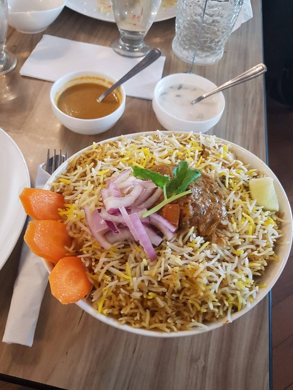 Hyderabad House Biryani Place | restaurant | 1011 Upper Middle Rd E Unit C22, Oakville, ON L6H 4L2, Canada | 9053381010 OR +1 905-338-1010
