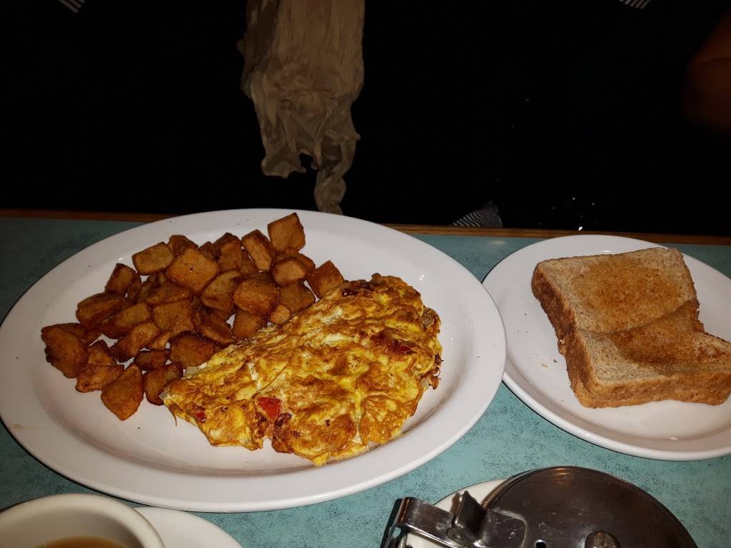 Coreys Restaurant | restaurant | 10 Brock St E, Tillsonburg, ON N4G 1Z5, Canada | 5198427839 OR +1 519-842-7839