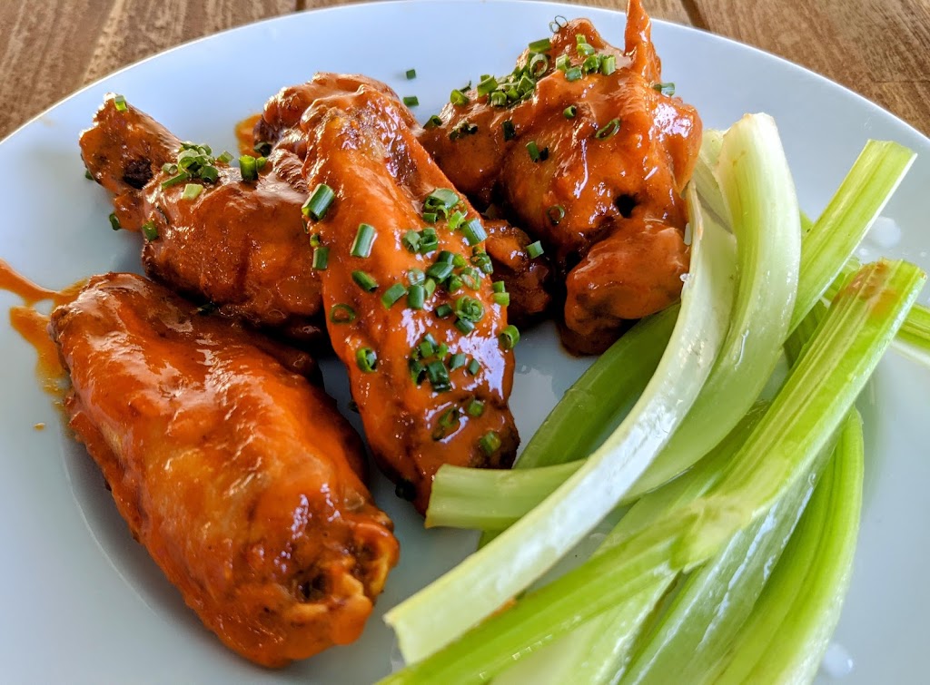 Wingman Rodeo inside Neighborhood Bar | meal takeaway | 235 W Montecito St, Santa Barbara, CA 93101, USA | 8059637600 OR +1 805-963-7600