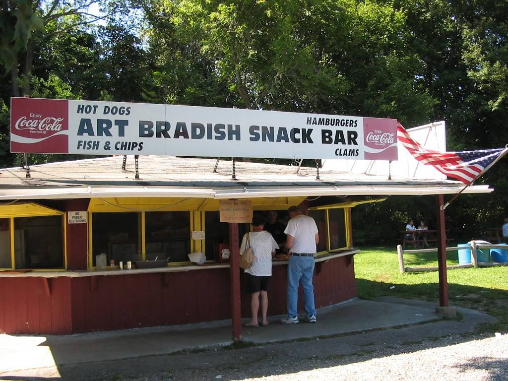 Art Bradish Stand | meal takeaway | 39 Shrewsbury St, North Grafton, MA 01536, USA | 5088393992 OR +1 508-839-3992