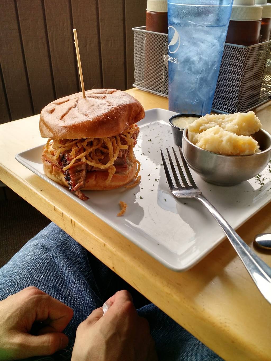 Reivers Bar and Grill | restaurant | 1085 S Gaylord St, Denver, CO 80209, USA | 3037338856 OR +1 303-733-8856