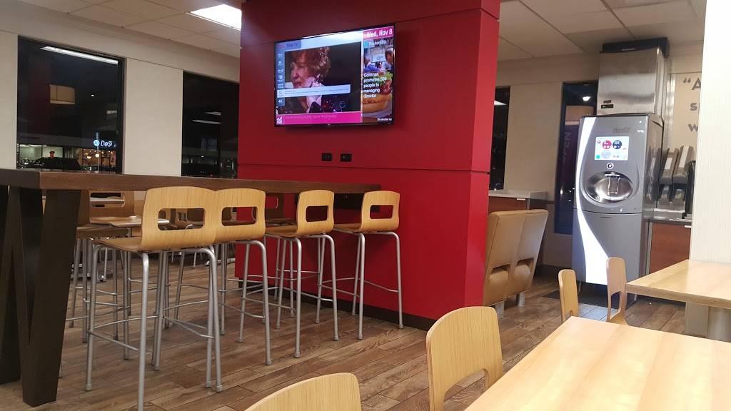 Wendys | restaurant | 9843 S Western Ave, Chicago, IL 60643, USA | 7732337006 OR +1 773-233-7006
