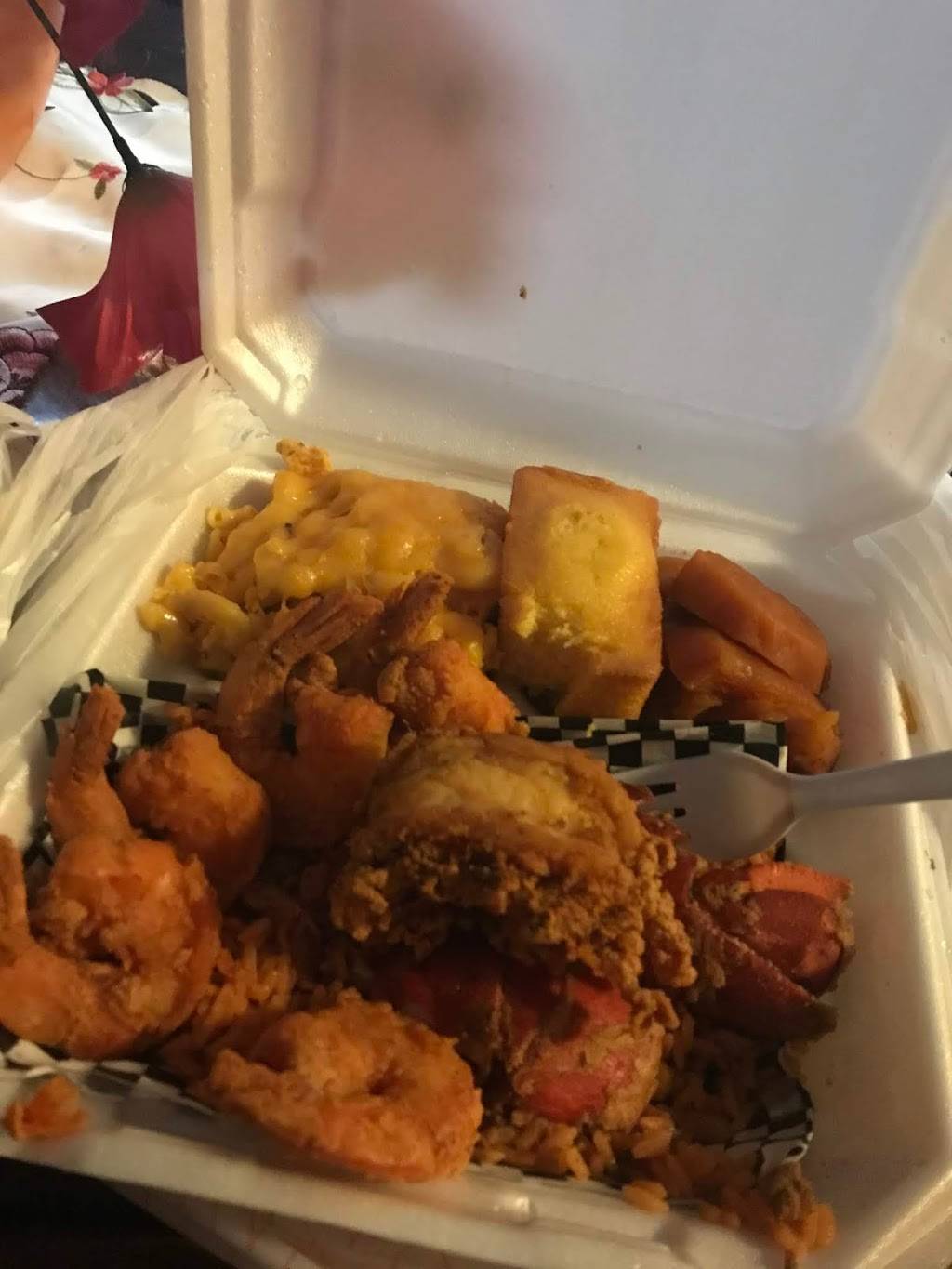 Poe’s Kitchen | restaurant | 175 Jefferson St, Bridgeport, CT 06607, USA | 2039167637 OR +1 203-916-7637