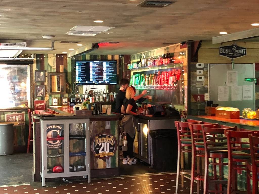 Tatts & Tacos Beer Garden | restaurant | 3200 NE 12th Ave, Oakland Park, FL 33334, USA | 9545330907 OR +1 954-533-0907