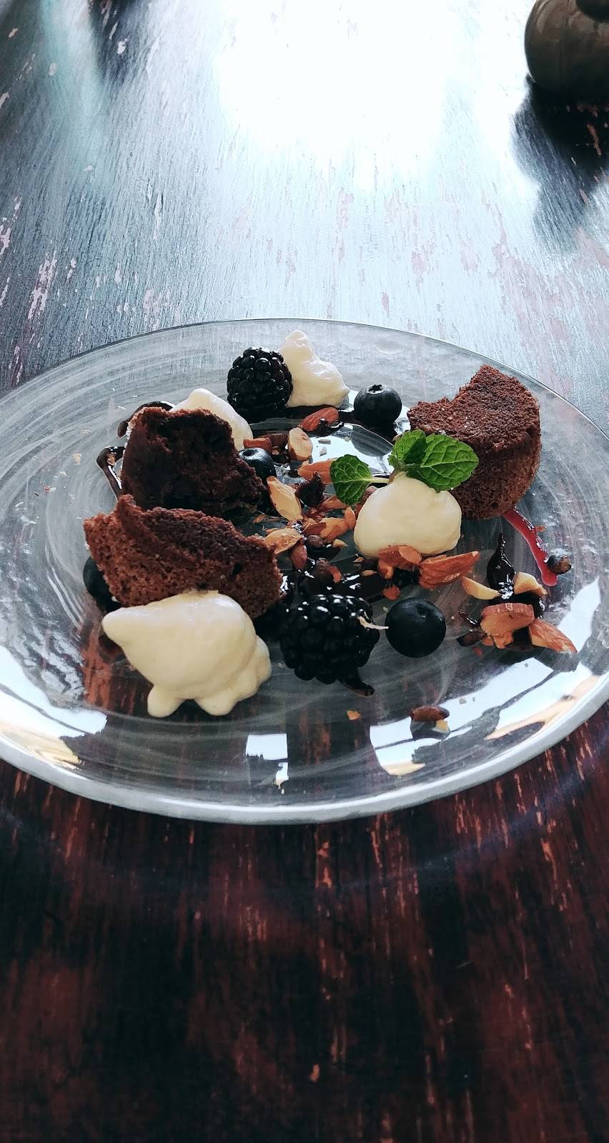 Chartreuse Bistro | restaurant | 205 E City Hall Ave, Norfolk, VA 23510, USA | 7579652137 OR +1 757-965-2137