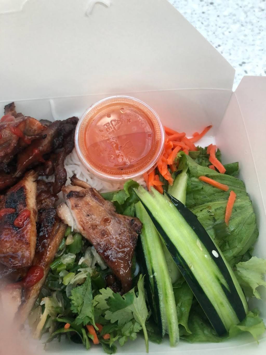 Bambuza Vietnam Kitchen - PDX Airport | restaurant | 7000 NE Airport Way #2164, Portland, OR 97218, USA | 5032873576 OR +1 503-287-3576